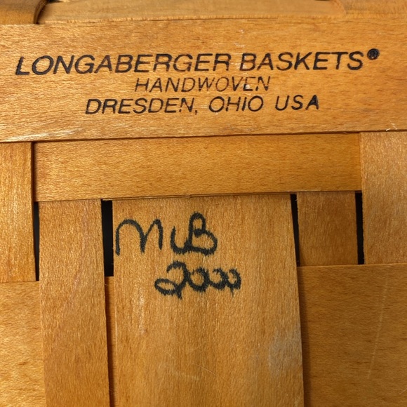 Longaberger Pie Carrier with Protector and Riser - Picture 7 of 16